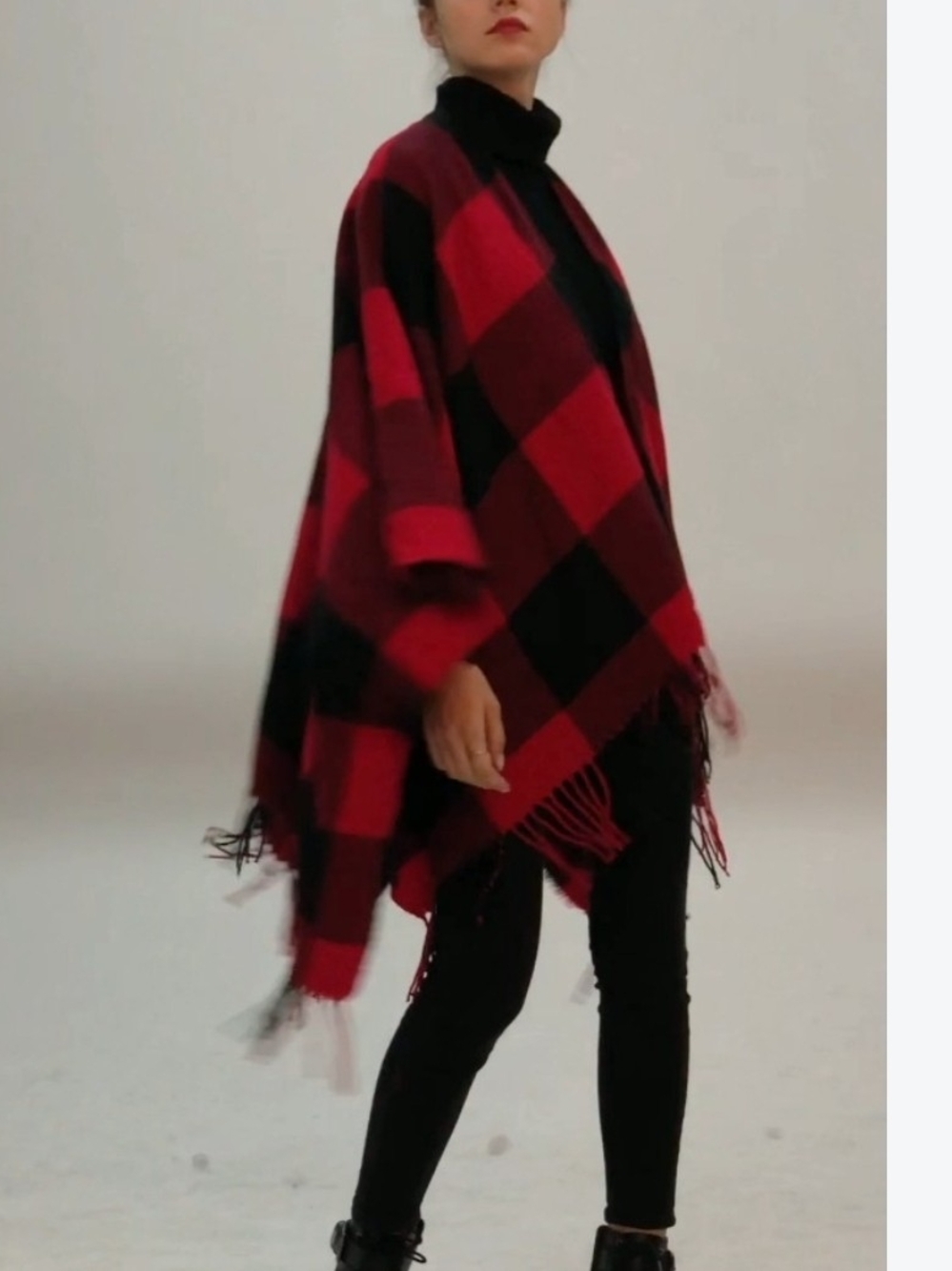 Rachel Roy Womens One Size Red Black Plaid Fringe Open Front Poncho Cape Wrap